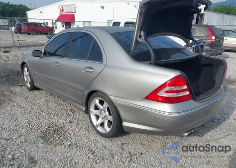 2007 Mercedes-Benz C 230 Sport from USA, damaged, VIN WDBRF52H47F934920